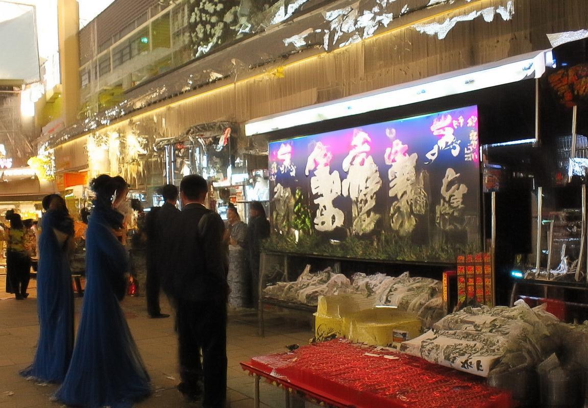 利兹联选帅关键分析：奥尼尔战术风格、波斯特科格鲁战术与罗杰斯控球进攻的足球哲学与建队方向